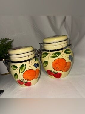 WCL Ceramic Fruit Canister (Set of 2) 7” and 6.5”